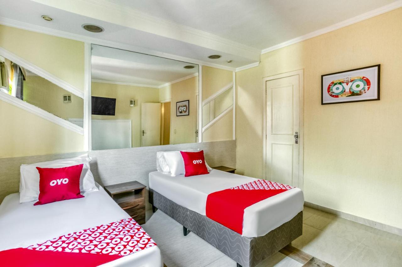 Oyo Nobs Hotel, เซา โชอาว เจ เมริติ ภายนอก รูปภาพ