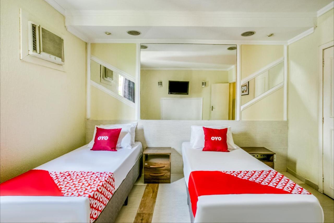 Oyo Nobs Hotel, เซา โชอาว เจ เมริติ ภายนอก รูปภาพ
