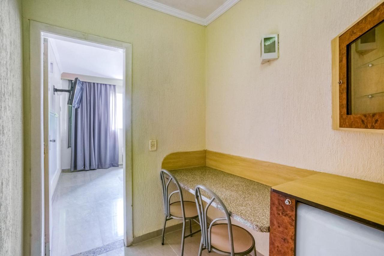 Oyo Nobs Hotel, เซา โชอาว เจ เมริติ ภายนอก รูปภาพ